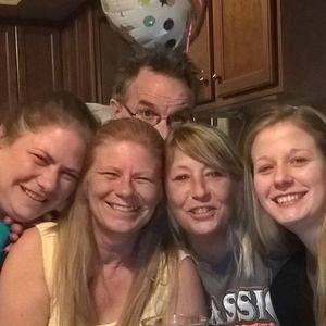 Meet your Posher, Lori